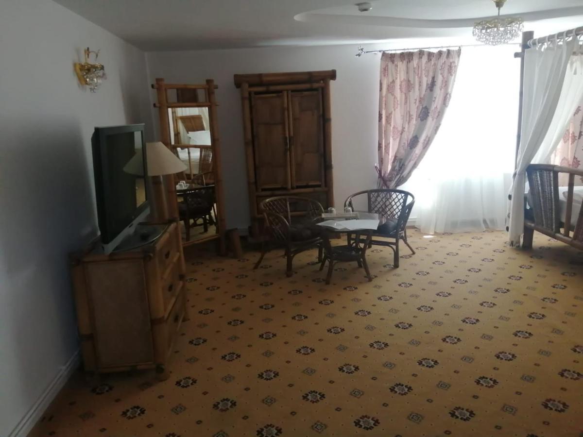 Pensiunea Rosenau Risnov Bagian luar foto
