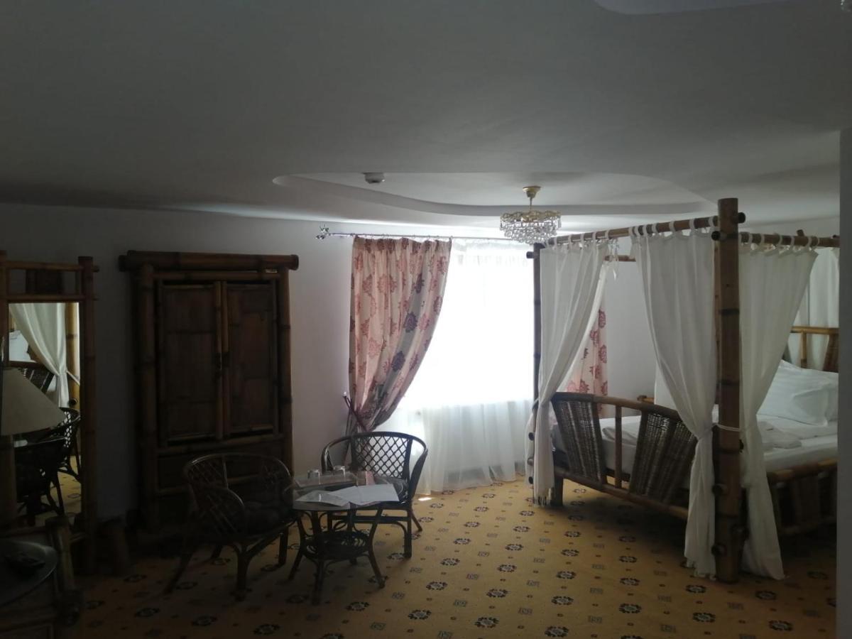 Pensiunea Rosenau Risnov Bagian luar foto