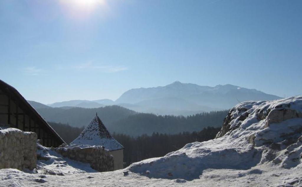 Pensiunea Rosenau Risnov Bagian luar foto